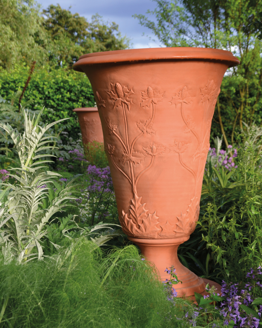 Giant Sea Holly Urn at Chelsea Flowershow 2022