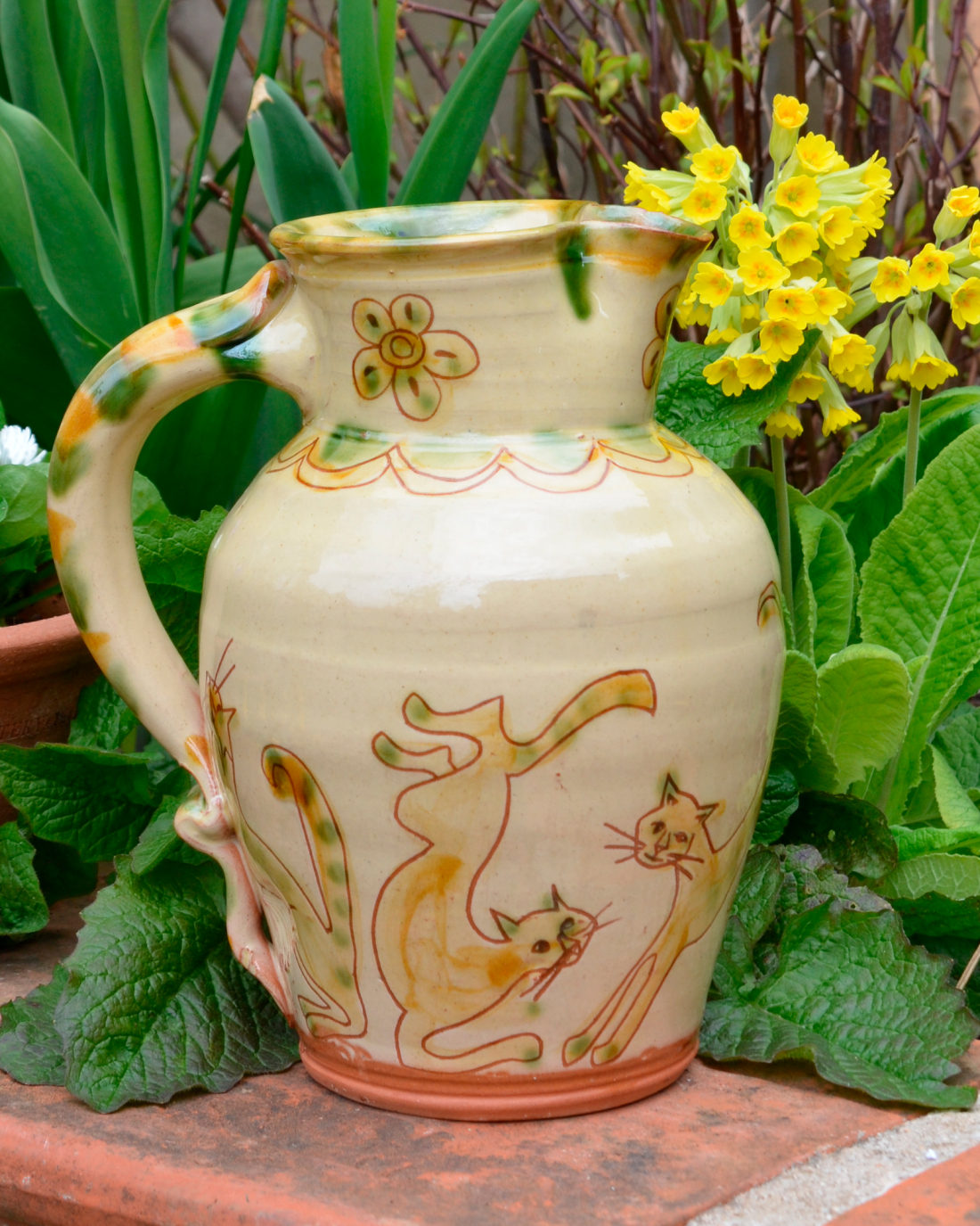 Sgraffito tableware by Jim & Dominique Keeling