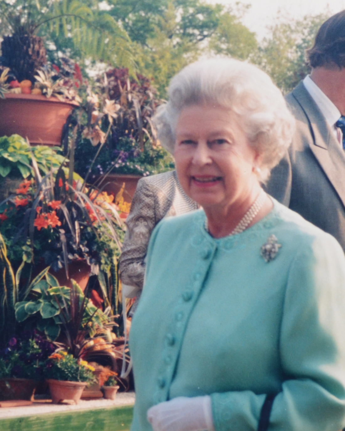 HM Queen Elizabeth II Pot