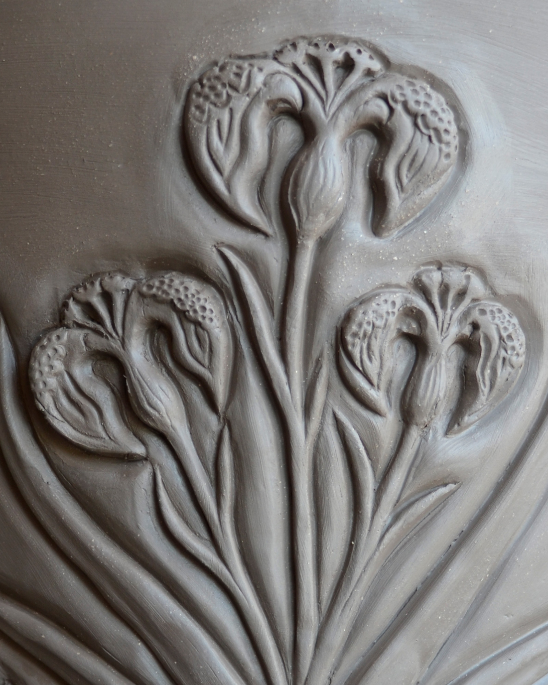 Iris Motif for Plaque