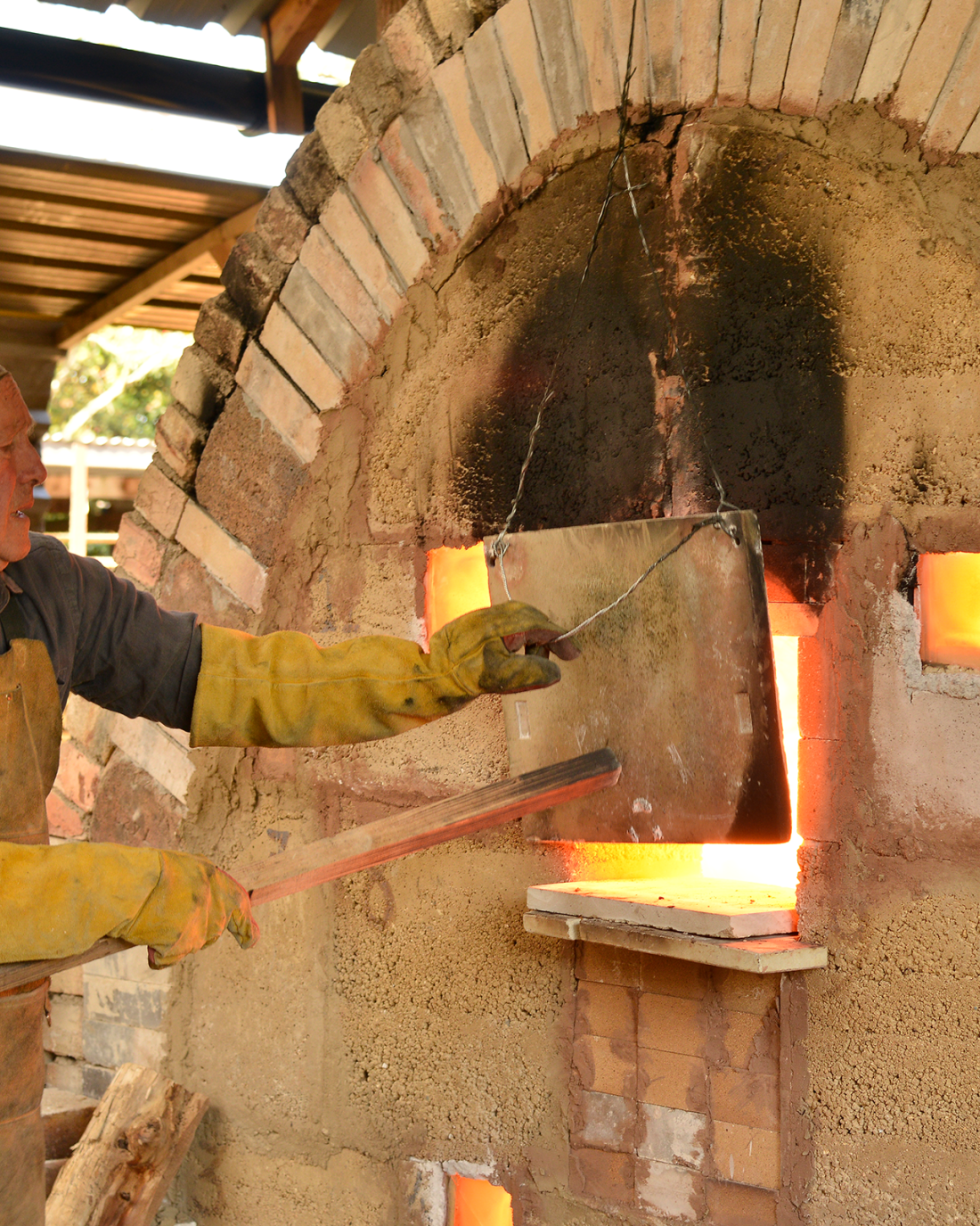 Firing the Whichford Woodfired Kiln 