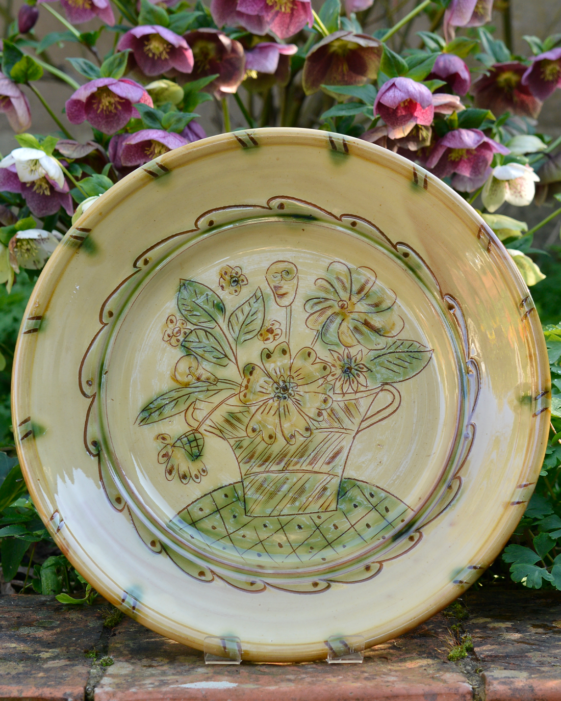 Sgraffito Tableware